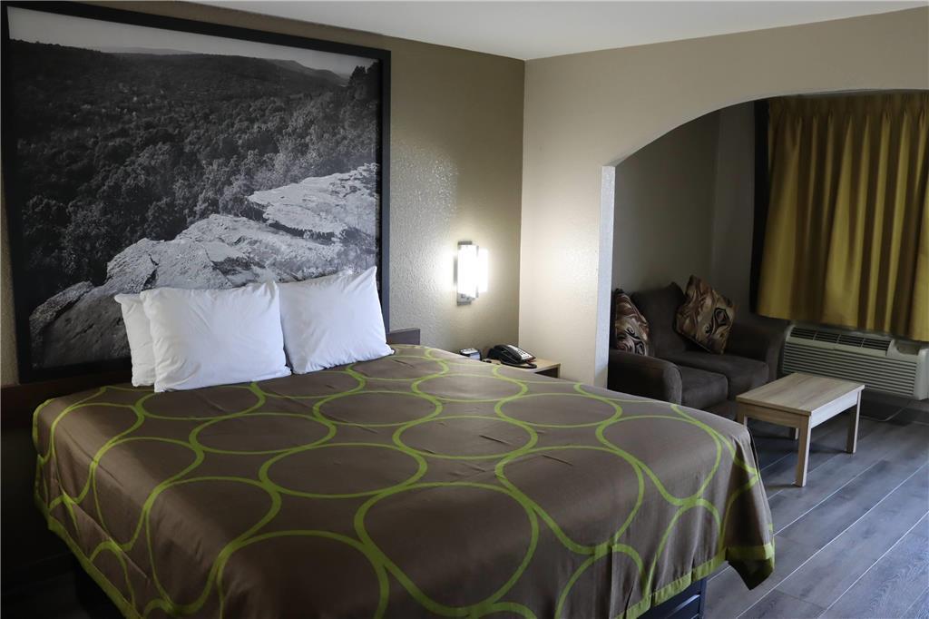 Super 8 By Wyndham Cabot Hotel Room photo